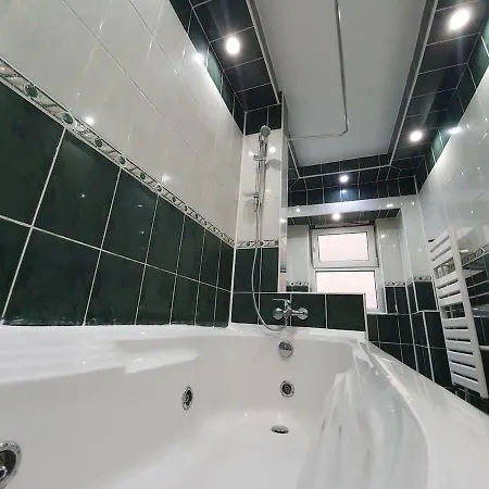 Spacious 2 Bedroom At Romanian Atheneum * Bucarest