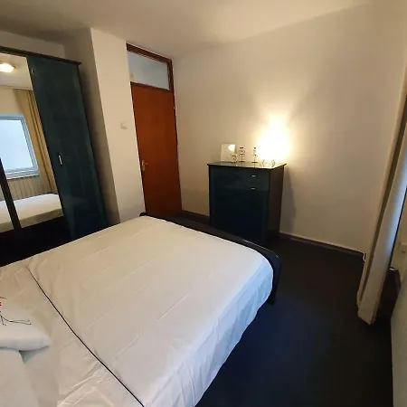 Appartement Spacious 2 Bedroom At Romanian Atheneum Bucarest